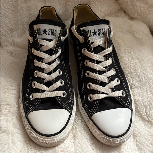 Converse Chuck Taylor All Star Low Top Sneaker - Picture 3 of 9